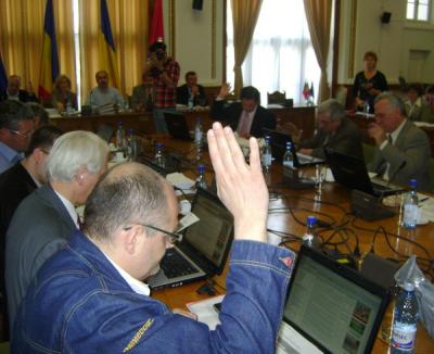 Consiliul Local rectifică luni bugetul oraşului
